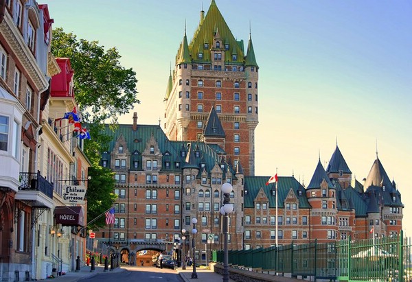 Отель Канада