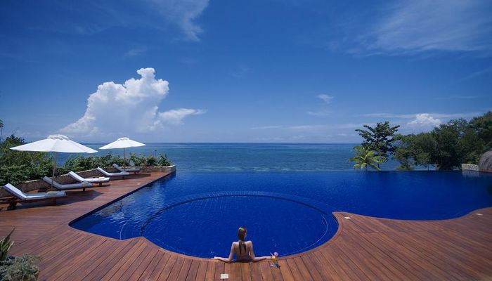 Eskaya Beach Resort & Spa 5*