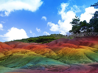 Экскурсии на Маврикии цветные пески