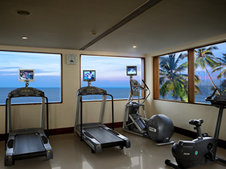 Спортзал в отеле в Керале The Leela Kovalam 